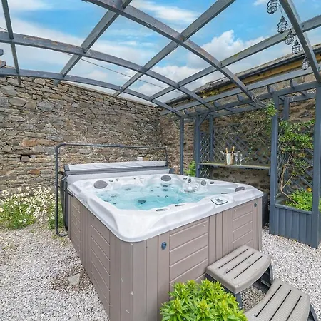 Stunning Character Barn With A Hot Tub Casa de Férias *