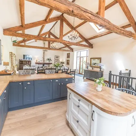 Stunning Character Barn With A Hot Tub Casa de Férias Kendal