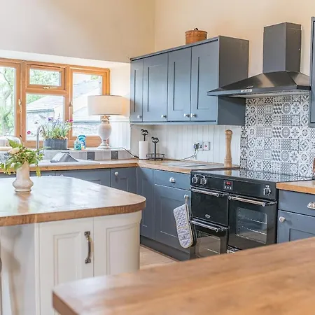 Stunning Character Barn With A Hot Tub * Kendal